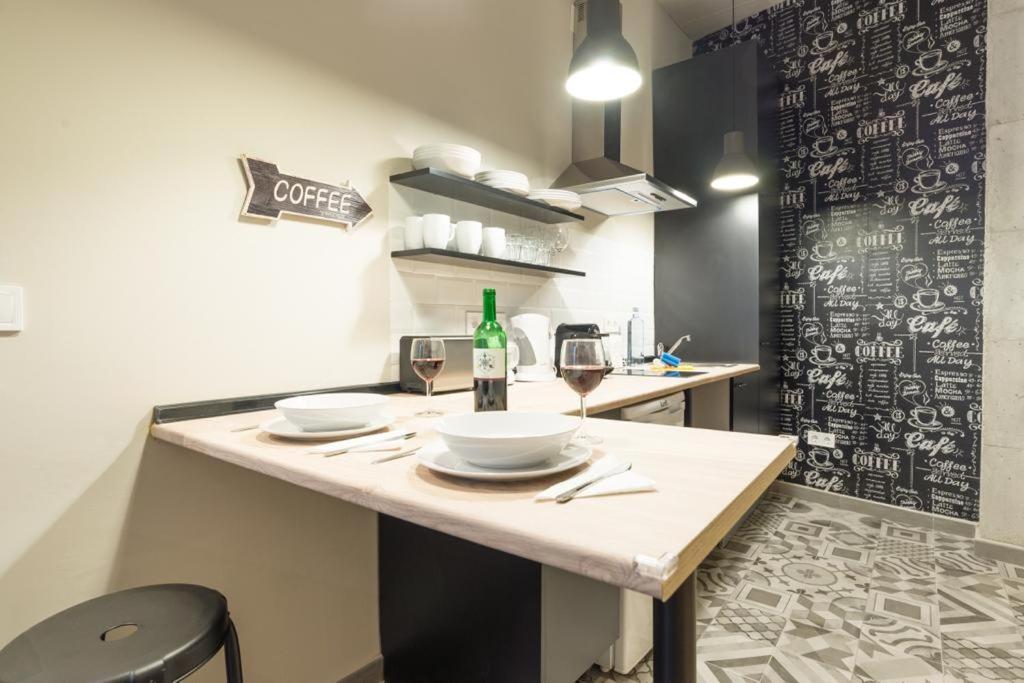 Historical Center Ollerias Apartment Malaga Ngoại thất bức ảnh